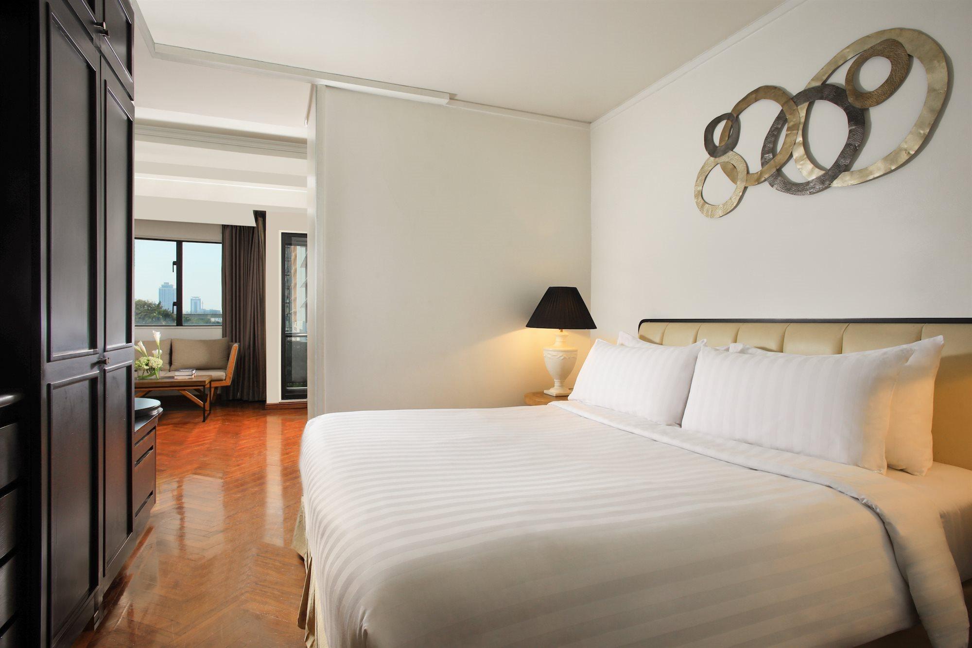 Oakwood Suites Kuningan Jakarta Exterior photo