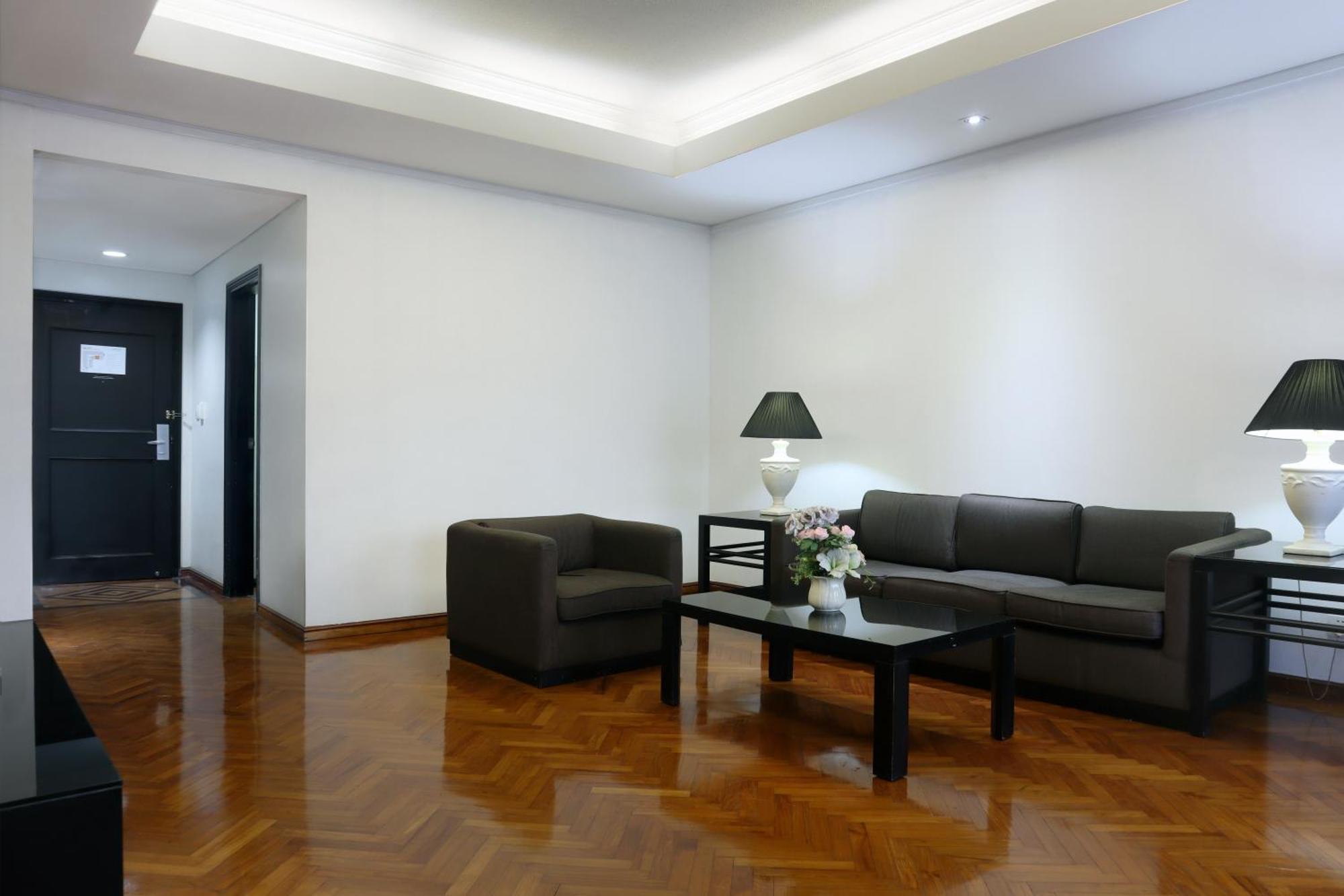 Oakwood Suites Kuningan Jakarta Exterior photo