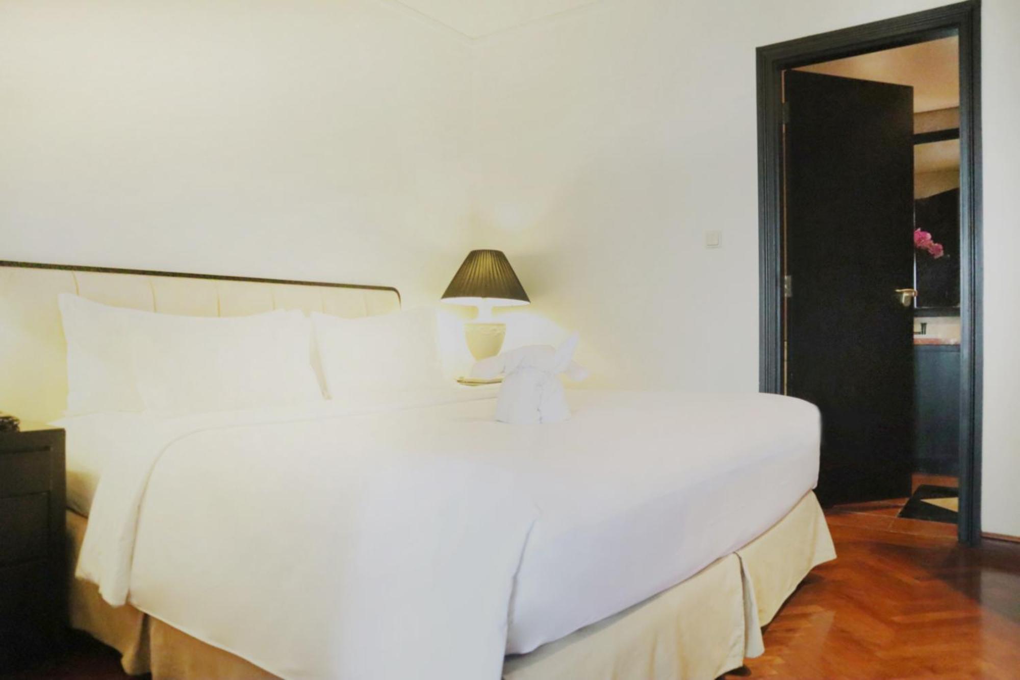 Oakwood Suites Kuningan Jakarta Exterior photo
